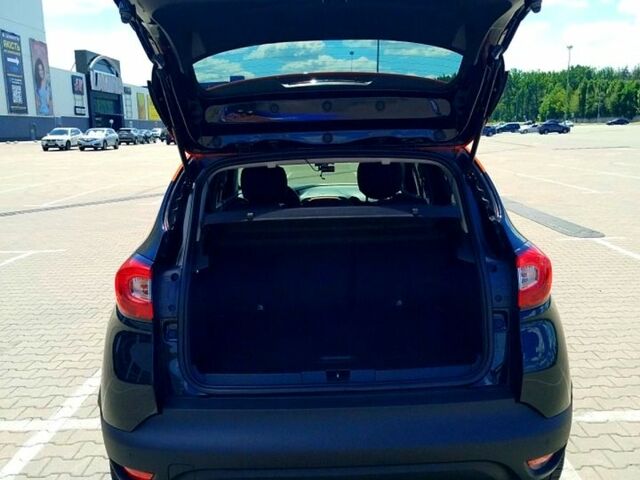 Черный Самсунг QM3, объемом двигателя 1.5 л и пробегом 143 тыс. км за 11300 $, фото 4 на Automoto.ua