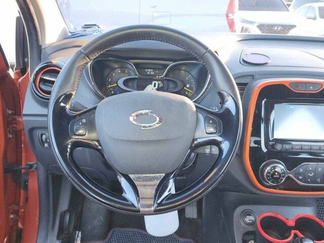 Червоний Самсунг QM3, об'ємом двигуна 0 л та пробігом 105 тис. км за 10000 $, фото 3 на Automoto.ua