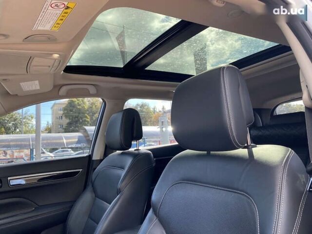 Самсунг QM6 2017 в Киеве на Automoto.ua Белый Самсунг QM6, объемом двигателя 2 л и пробегом 108 тыс. км за 19900 $, фото 27 на Automoto.ua