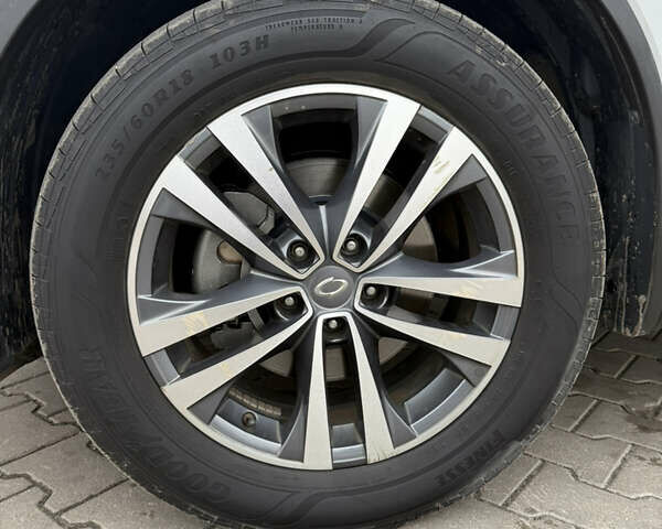 Белый Самсунг QM6, объемом двигателя 2 л и пробегом 108 тыс. км за 17500 $, фото 34 на Automoto.ua