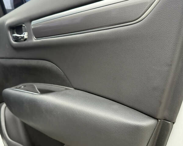 Белый Самсунг QM6, объемом двигателя 2 л и пробегом 108 тыс. км за 17500 $, фото 21 на Automoto.ua