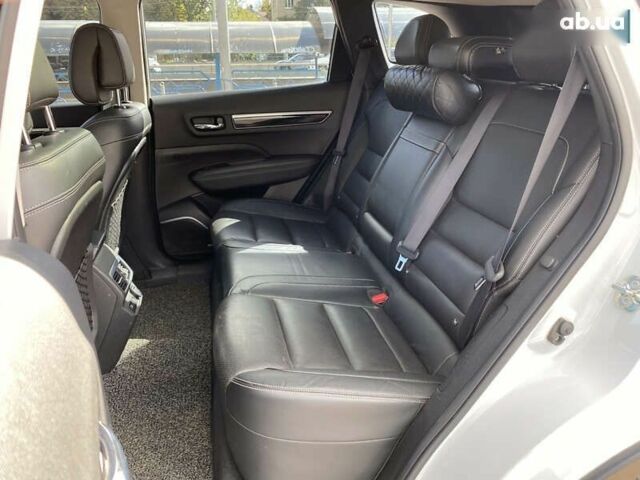 Самсунг QM6 2017 в Киеве на Automoto.ua Белый Самсунг QM6, объемом двигателя 2 л и пробегом 108 тыс. км за 19900 $, фото 11 на Automoto.ua