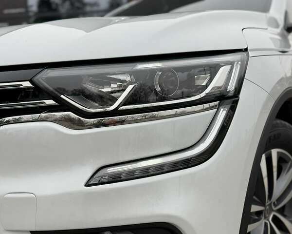 Белый Самсунг QM6, объемом двигателя 2 л и пробегом 108 тыс. км за 17500 $, фото 1 на Automoto.ua