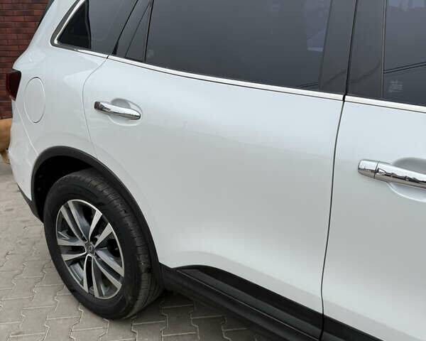 Белый Самсунг QM6, объемом двигателя 2 л и пробегом 108 тыс. км за 17500 $, фото 6 на Automoto.ua