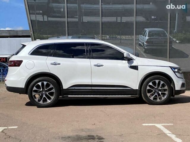 Самсунг QM6 2017 в Киеве на Automoto.ua Белый Самсунг QM6, объемом двигателя 2 л и пробегом 108 тыс. км за 19900 $, фото 6 на Automoto.ua