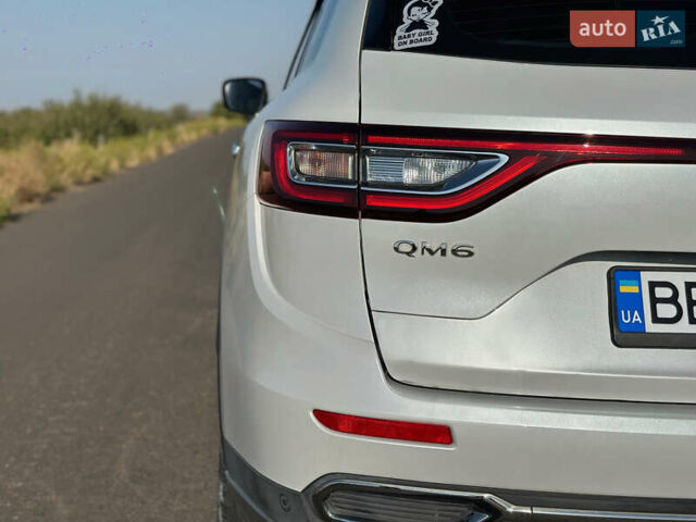 Білий Самсунг QM6, об'ємом двигуна 2 л та пробігом 104 тис. км за 18400 $, фото 3 на Automoto.ua
