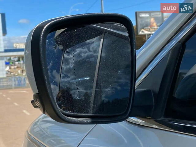 Самсунг QM6 2017 у Києві на Automoto.ua Білий Самсунг QM6, об'ємом двигуна 2 л та пробігом 108 тис. км за 19900 $, фото 23 на Automoto.ua