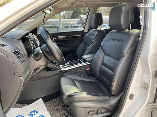 Самсунг QM6 2017 в Киеве на Automoto.ua Белый Самсунг QM6, объемом двигателя 2 л и пробегом 108 тыс. км за 19900 $, фото 9 на Automoto.ua