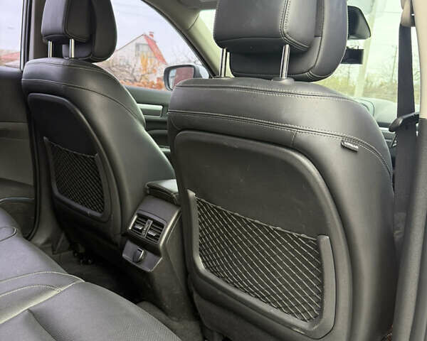 Белый Самсунг QM6, объемом двигателя 2 л и пробегом 108 тыс. км за 17500 $, фото 16 на Automoto.ua