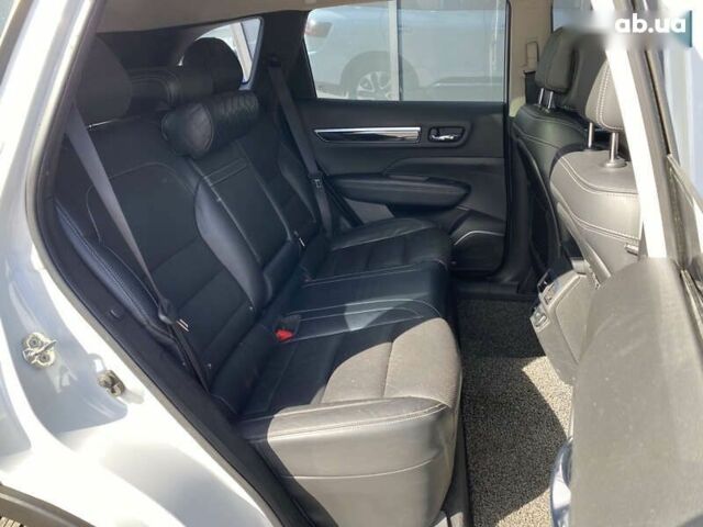 Самсунг QM6 2017 в Киеве на Automoto.ua Белый Самсунг QM6, объемом двигателя 2 л и пробегом 108 тыс. км за 19900 $, фото 14 на Automoto.ua