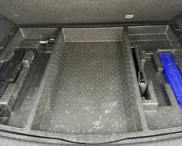 Белый Самсунг QM6, объемом двигателя 2 л и пробегом 108 тыс. км за 17500 $, фото 18 на Automoto.ua