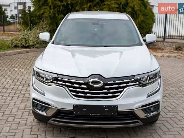 Білий Самсунг QM6, об'ємом двигуна 1.7 л та пробігом 178 тис. км за 19500 $, фото 1 на Automoto.ua