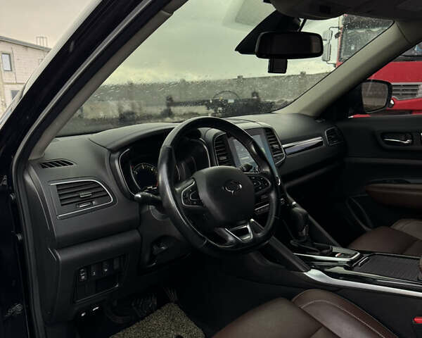 Самсунг QM6 2017 у Луцьку на Automoto.ua Чорний Самсунг QM6, об'ємом двигуна 2 л та пробігом 126 тис. км за 17500 $, фото 2 на Automoto.ua