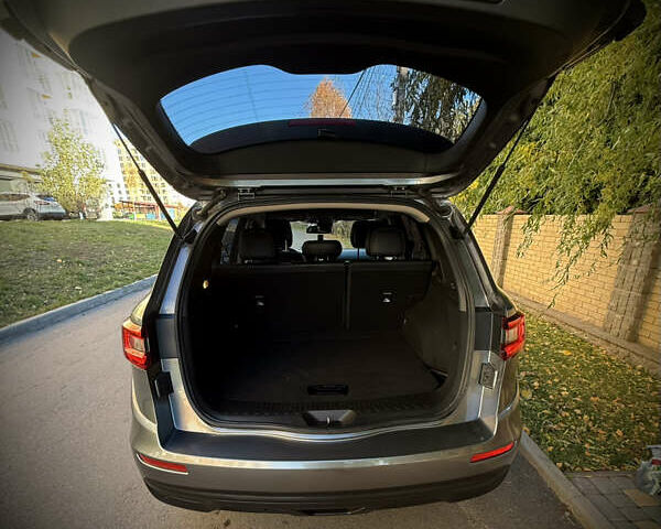 Серый Самсунг QM6, объемом двигателя 2 л и пробегом 77 тыс. км за 17500 $, фото 8 на Automoto.ua