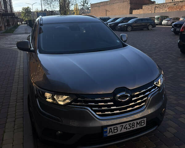 Серый Самсунг QM6, объемом двигателя 2 л и пробегом 77 тыс. км за 17500 $, фото 2 на Automoto.ua