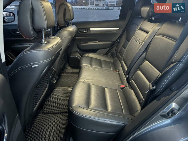 Серый Самсунг QM6, объемом двигателя 2 л и пробегом 100 тыс. км за 17000 $, фото 5 на Automoto.ua