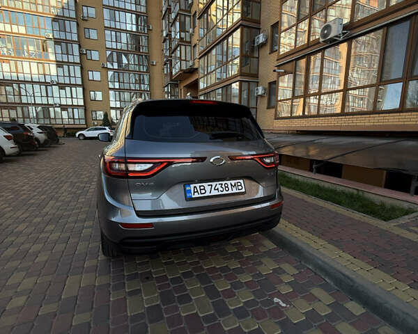 Серый Самсунг QM6, объемом двигателя 2 л и пробегом 77 тыс. км за 17500 $, фото 6 на Automoto.ua