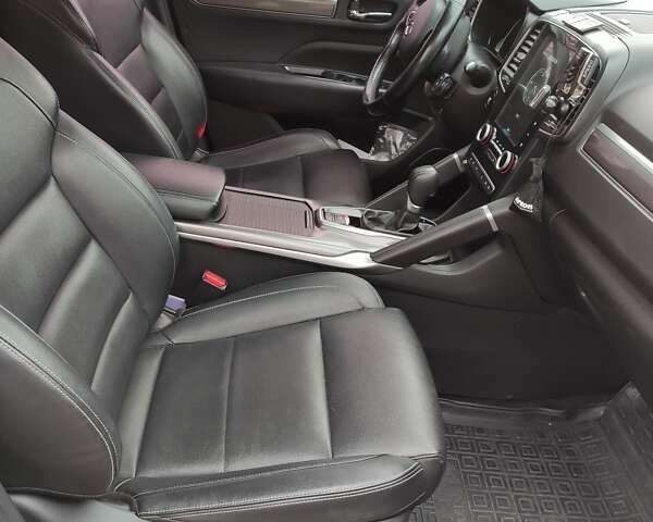 Сірий Самсунг QM6, об'ємом двигуна 2 л та пробігом 310 тис. км за 23500 $, фото 4 на Automoto.ua