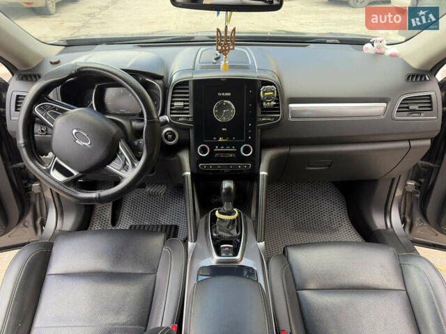 Серый Самсунг QM6, объемом двигателя 2 л и пробегом 275 тыс. км за 16400 $, фото 9 на Automoto.ua