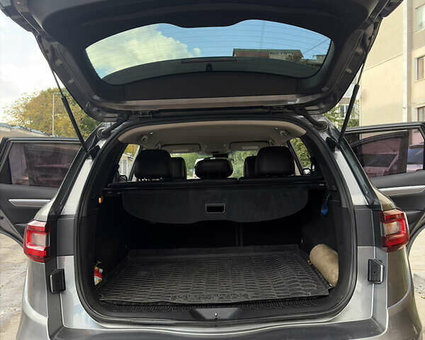 Серый Самсунг QM6, объемом двигателя 2 л и пробегом 275 тыс. км за 16400 $, фото 10 на Automoto.ua