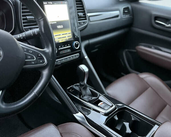 Серый Самсунг QM6, объемом двигателя 2 л и пробегом 120 тыс. км за 20500 $, фото 6 на Automoto.ua