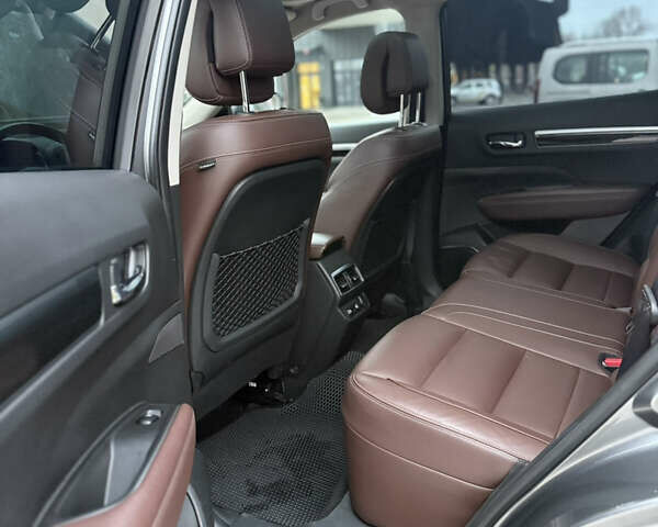 Серый Самсунг QM6, объемом двигателя 2 л и пробегом 120 тыс. км за 20500 $, фото 15 на Automoto.ua