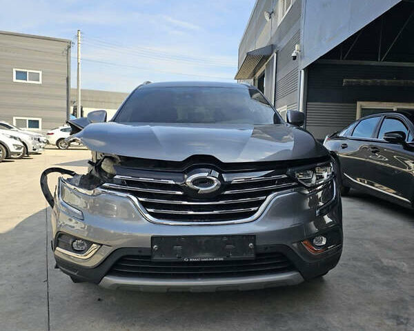 Серый Самсунг QM6, объемом двигателя 2 л и пробегом 140 тыс. км за 6999 $, фото 2 на Automoto.ua