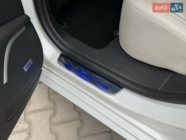 Самсунг SM6 2016 в Одессе на Automoto.ua Белый Самсунг SM6, объемом двигателя 2 л и пробегом 72 тыс. км за 12900 $, фото 37 на Automoto.ua