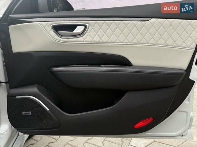 Самсунг SM6 2016 в Одессе на Automoto.ua Белый Самсунг SM6, объемом двигателя 2 л и пробегом 72 тыс. км за 12900 $, фото 45 на Automoto.ua