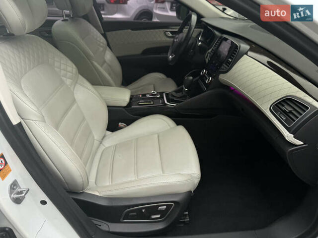 Самсунг SM6 2016 в Одессе на Automoto.ua Белый Самсунг SM6, объемом двигателя 2 л и пробегом 72 тыс. км за 12900 $, фото 46 на Automoto.ua