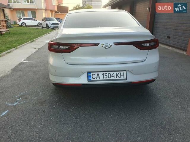 Белый Самсунг SM6, объемом двигателя 1.5 л и пробегом 178 тыс. км за 15400 $, фото 6 на Automoto.ua