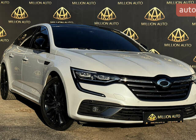 Белый Самсунг SM6, объемом двигателя 1.8 л и пробегом 30 тыс. км за 28200 $, фото 6 на Automoto.ua