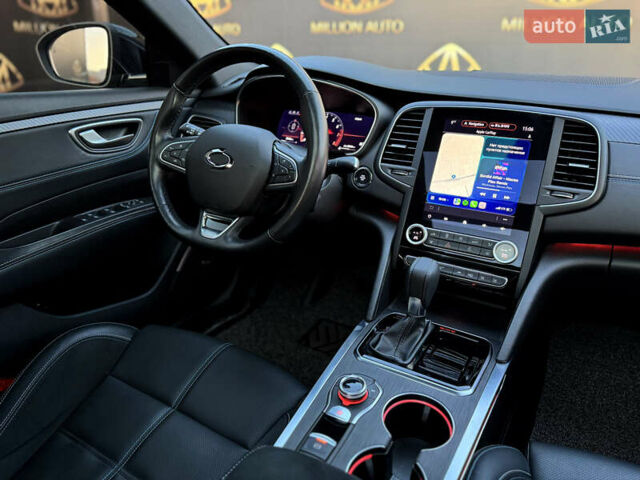 Белый Самсунг SM6, объемом двигателя 1.8 л и пробегом 30 тыс. км за 28200 $, фото 22 на Automoto.ua