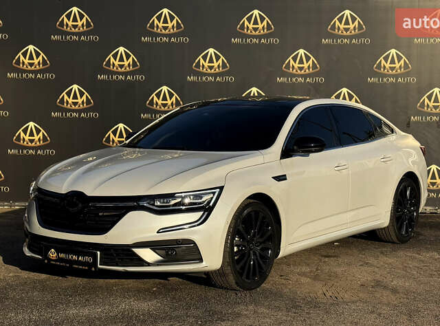 Белый Самсунг SM6, объемом двигателя 1.8 л и пробегом 30 тыс. км за 28200 $, фото 2 на Automoto.ua