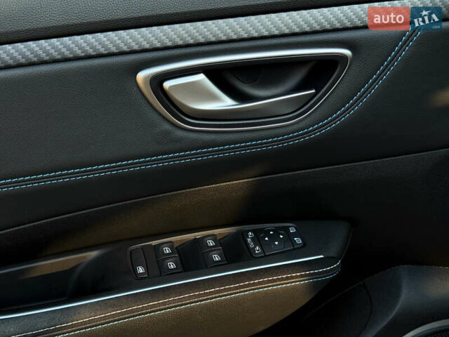 Белый Самсунг SM6, объемом двигателя 1.8 л и пробегом 30 тыс. км за 28200 $, фото 17 на Automoto.ua