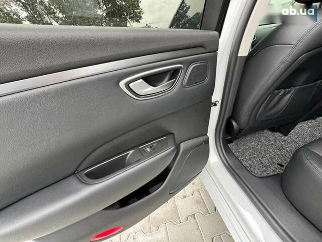 Самсунг SM6, об'ємом двигуна 1.5 л та пробігом 107 тис. км за 15300 $, фото 10 на Automoto.ua