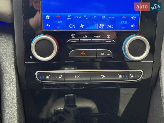 Самсунг SM6 2016 в Киеве на Automoto.ua Серый Самсунг SM6, объемом двигателя 2 л и пробегом 173 тыс. км за 11900 $, фото 14 на Automoto.ua