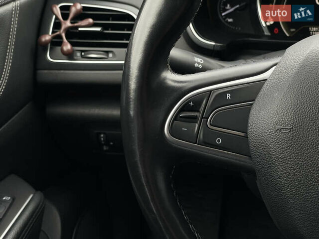 Сірий Самсунг SM6, об'ємом двигуна 1.5 л та пробігом 127 тис. км за 17500 $, фото 18 на Automoto.ua