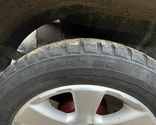 Серый Сантей 2500, объемом двигателя 0 л и пробегом 40 тыс. км за 5500 $, фото 10 на Automoto.ua