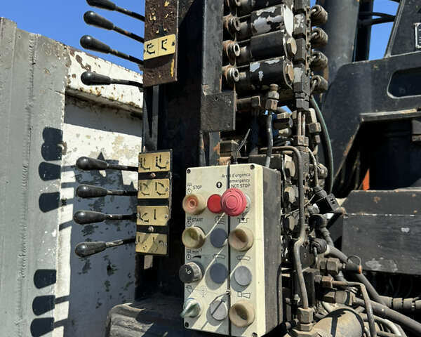 Желтый Сканиа 124, объемом двигателя 11.97 л и пробегом 767 тыс. км за 37000 $, фото 10 на Automoto.ua