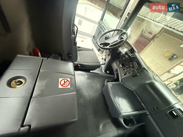Белый Сканиа G, объемом двигателя 12.7 л и пробегом 600 тыс. км за 45500 $, фото 53 на Automoto.ua