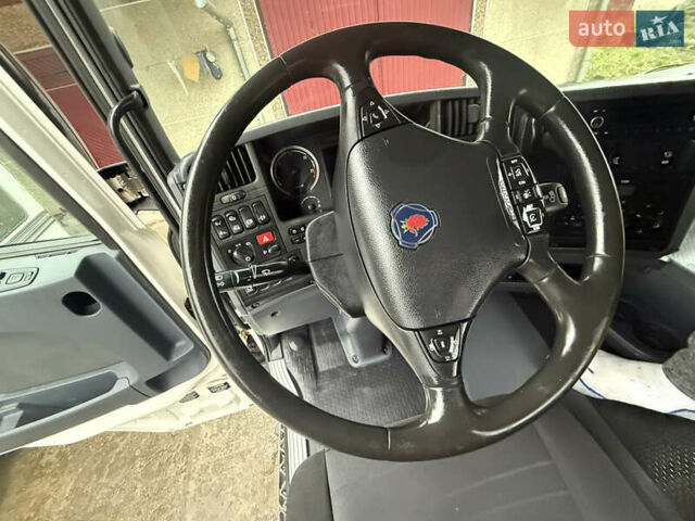 Белый Сканиа G, объемом двигателя 12.7 л и пробегом 600 тыс. км за 45500 $, фото 72 на Automoto.ua
