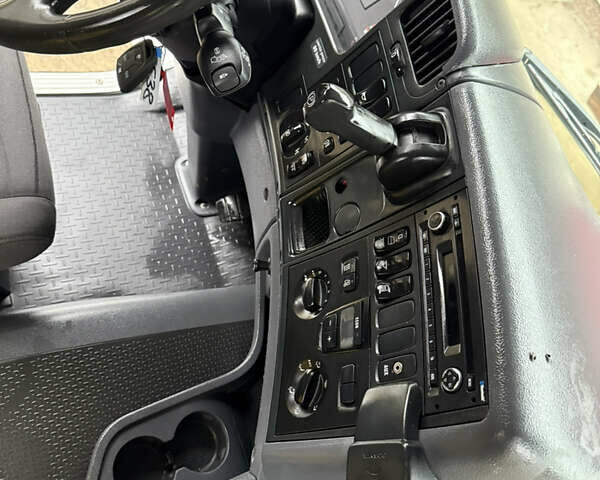 Белый Сканиа G, объемом двигателя 12.7 л и пробегом 600 тыс. км за 45500 $, фото 74 на Automoto.ua