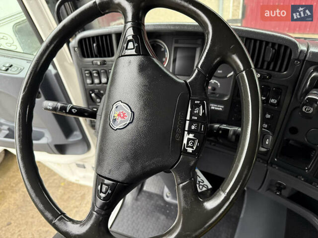 Белый Сканиа G, объемом двигателя 12.7 л и пробегом 600 тыс. км за 45500 $, фото 73 на Automoto.ua