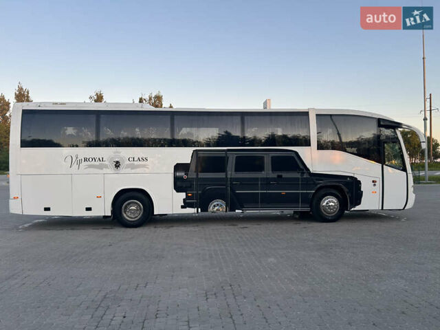 Белый Сканиа Irizar, объемом двигателя 11 л и пробегом 343 тыс. км за 68000 $, фото 3 на Automoto.ua