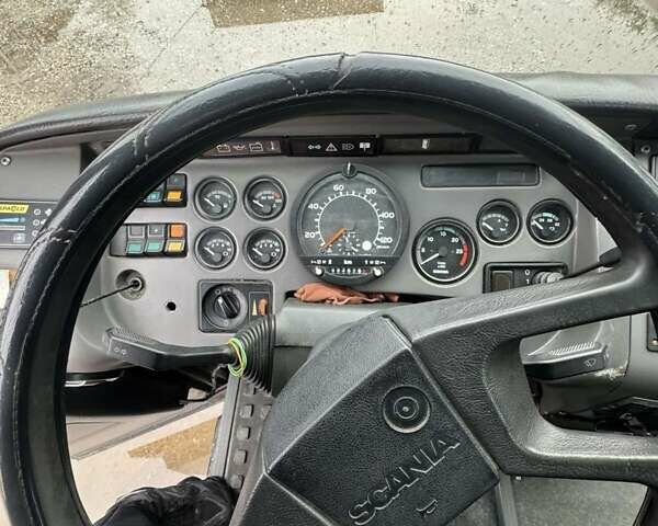 Серый Сканиа K113, объемом двигателя 11.02 л и пробегом 694 тыс. км за 15000 $, фото 3 на Automoto.ua