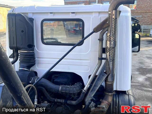 Белый Сканиа П, объемом двигателя 12.7 л и пробегом 236 тыс. км за 67000 $, фото 4 на Automoto.ua