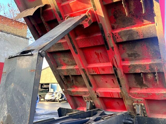 Белый Сканиа П, объемом двигателя 12.7 л и пробегом 236 тыс. км за 67000 $, фото 3 на Automoto.ua