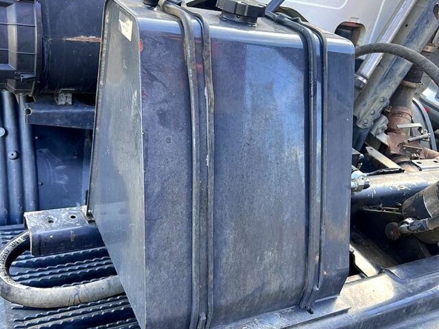 Белый Сканиа П, объемом двигателя 12.7 л и пробегом 236 тыс. км за 67000 $, фото 7 на Automoto.ua