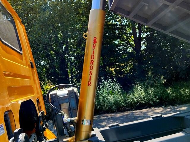 Желтый Сканиа П, объемом двигателя 9.3 л и пробегом 909 тыс. км за 30700 $, фото 8 на Automoto.ua